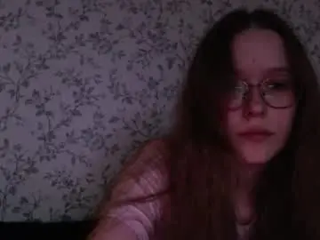 Chaturbate Best live sex cam show of sophiesuvi