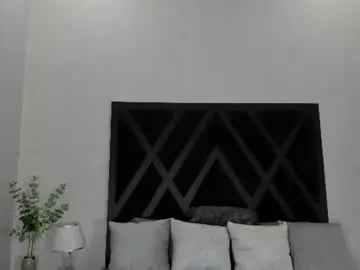 Chaturbate Live Sex Cam of zoee_martins_