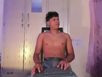 Chaturbate Live Sex Cam of dafnezahiraa_