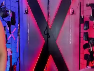 Chaturbate Watch Live Sex Cams of izobethari_bdsm
