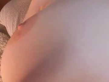 Chaturbate Live Sex Cam of quennacindy