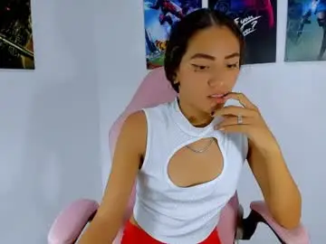 Chaturbate Sex Cam of evelin_shy
