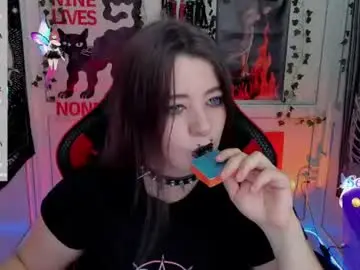 Chaturbate Live Sex Cam of kinkysuka_
