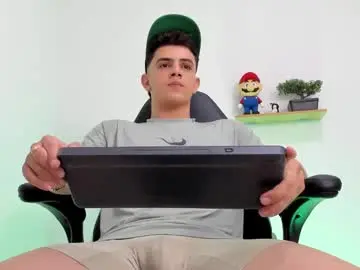 Chaturbate Live Porn of mikecooper_