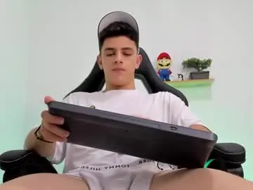 Chaturbate Free Porn Cam of mikecooper_