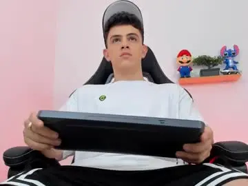 Chaturbate Free Porn Cam of mikecooper_