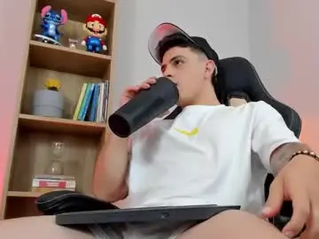 Chaturbate Live Sex of mikecooper_