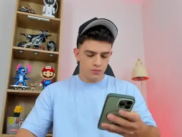Chaturbate Sex Chat of mikecooper_