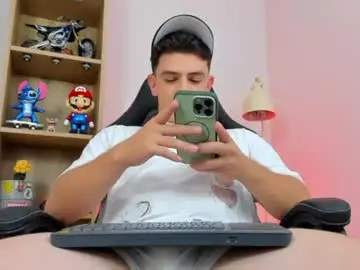 Chaturbate Nude Webcam of mikecooper_