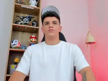 Chaturbate Private Sex Chat of mikecooper_