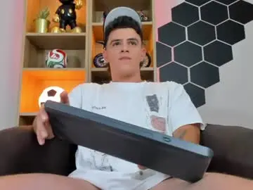 Chaturbate Watch Live Sex Cams of mikecooper_