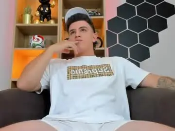 Chaturbate Live Sex Cam of mikecooper_