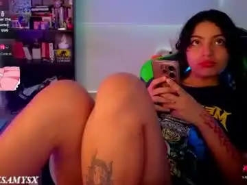 Chaturbate Adult Webcam of helia_n_amy