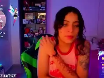Chaturbate Free Live Porn of helia_n_amy
