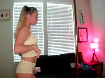 Chaturbate Sex Chat of shyy_petitebaby