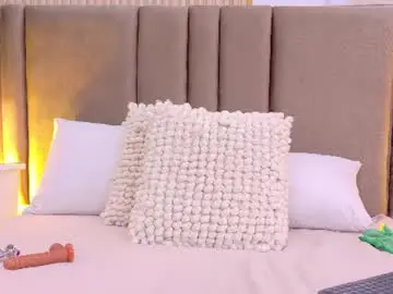 Chaturbate Free Live Porn of lindalove__