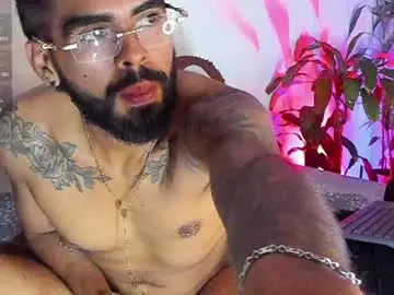 Chaturbate Free Porn Cam of stephenbrown_