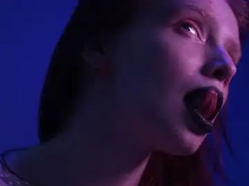 Chaturbate Live Sex Cam of ginger_hugs