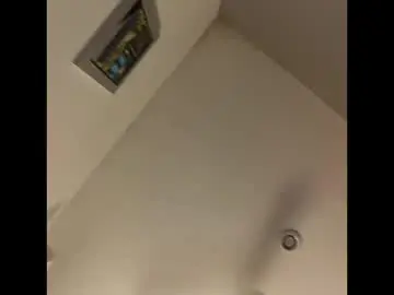 Chaturbate Sex Cam of sleepcoder