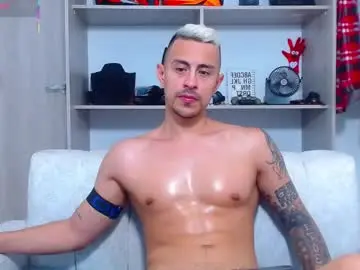 Chaturbate Best live sex cam show of tristan_bm