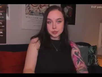 Chaturbate Free Live Porn of varvaraola