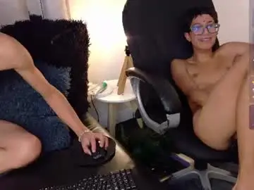 Chaturbate Sex Cam of yen_and_dko