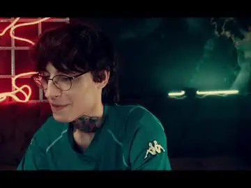 Chaturbate Adult Webcams of hotdogswaitingaports