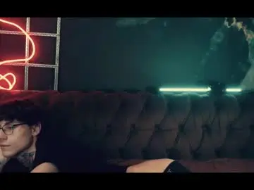 Chaturbate Adult Webcam of hotdogswaitingaports