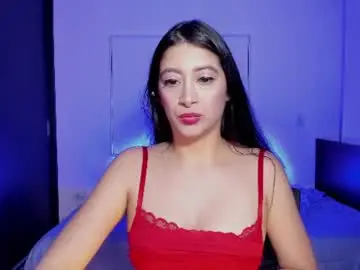 Chaturbate Free Live Porn of aandreamartinez1