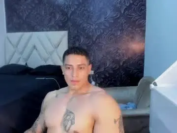 Chaturbate Sex Chat of andrew_jhones