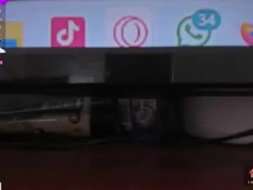 Chaturbate Best live sex cam show of evelynhoward23