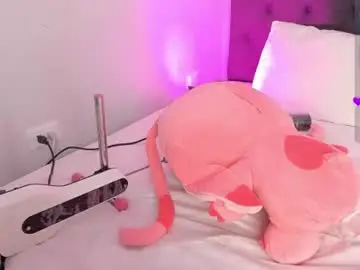Chaturbate Live Sex Cam of evelynhoward23