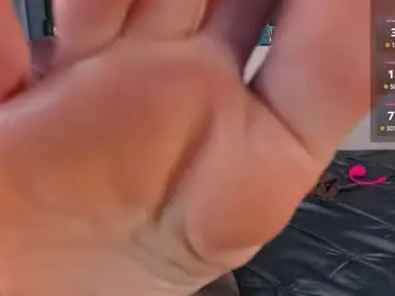 Chaturbate Live Sex Cam of maya___muse