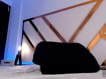 Chaturbate Best live sex cam show of aron_cruz12