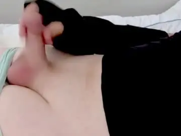 Chaturbate Adult Webcam of hugecumshots1