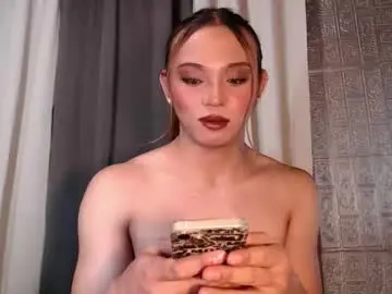 Chaturbate Live Sex Cam of tina_allure