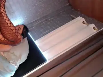 Chaturbate Free Porn Cam of tina_allure