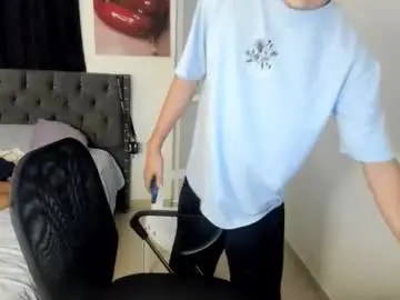 Chaturbate Watch Live Sex Cams of white_master444