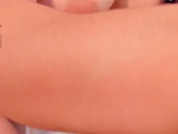 Chaturbate Free Live Porn of madelinefox_