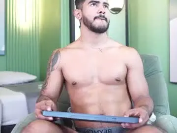 Chaturbate Watch Live Sex Cams of reik_von
