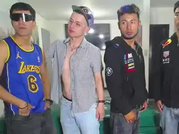 Chaturbate Live Porn of benz_boys
