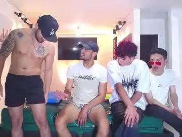 Chaturbate Nude Webcam of benz_boys