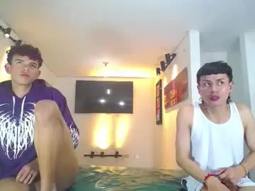 Chaturbate Live Porn of benz_boys