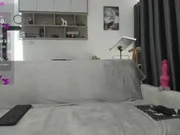 Chaturbate Watch Live Sex Cams of silverfoxxxxy