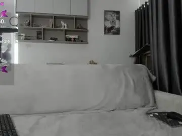 Chaturbate Live Porn of silverfoxxxxy