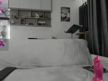 Chaturbate Free Live Porn of silverfoxxxxy
