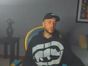 Chaturbate Sex Chat of tomdavisxl