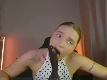 Chaturbate Watch Live Sex Cams of viollasinzz