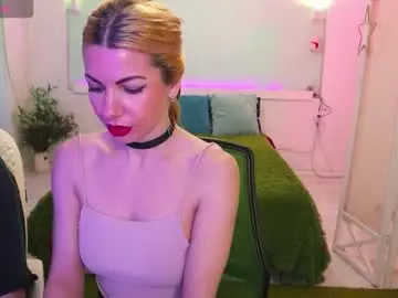 Chaturbate Live Sex Cam of alisaaleks