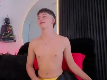 Chaturbate Free Porn Cam of aron_steel04